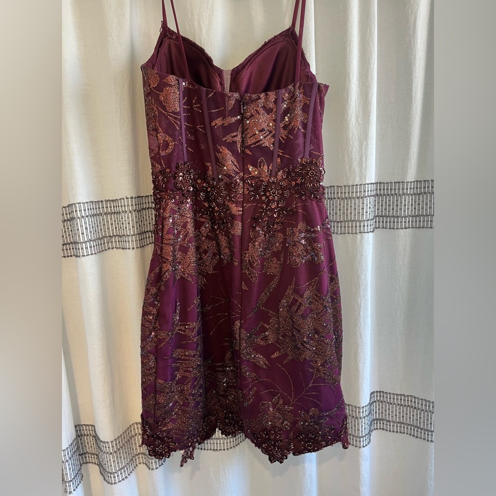 Wine colored sparkly mini dress size 0 :) - Picture 3 of 4